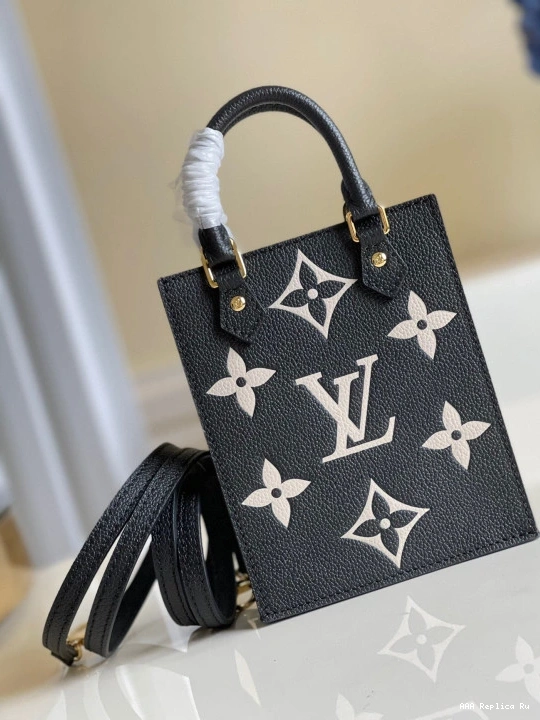 AAA Replica Ru VUITTON SAC LOUIS PETIT PLAT 0804